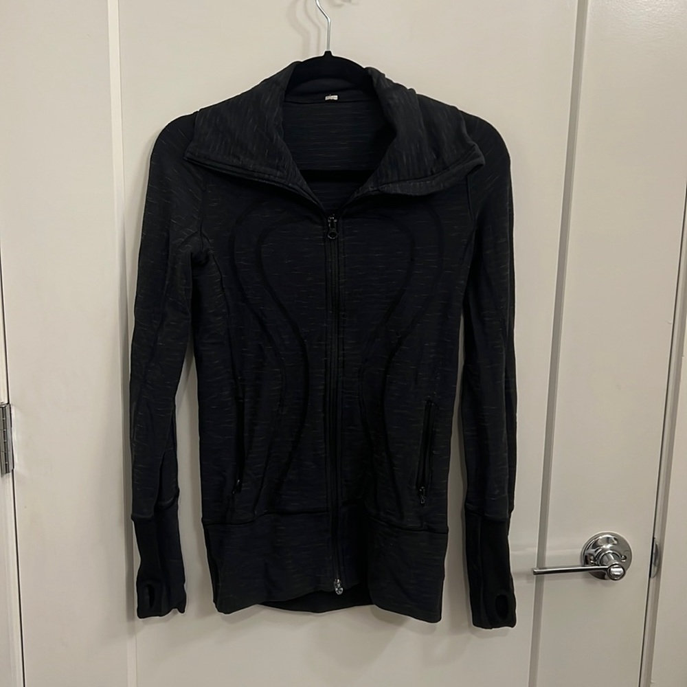 Lululemon zip up size 2